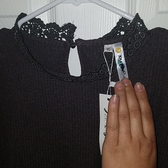 Peplum blouse - NWT - Picture 4 of 6